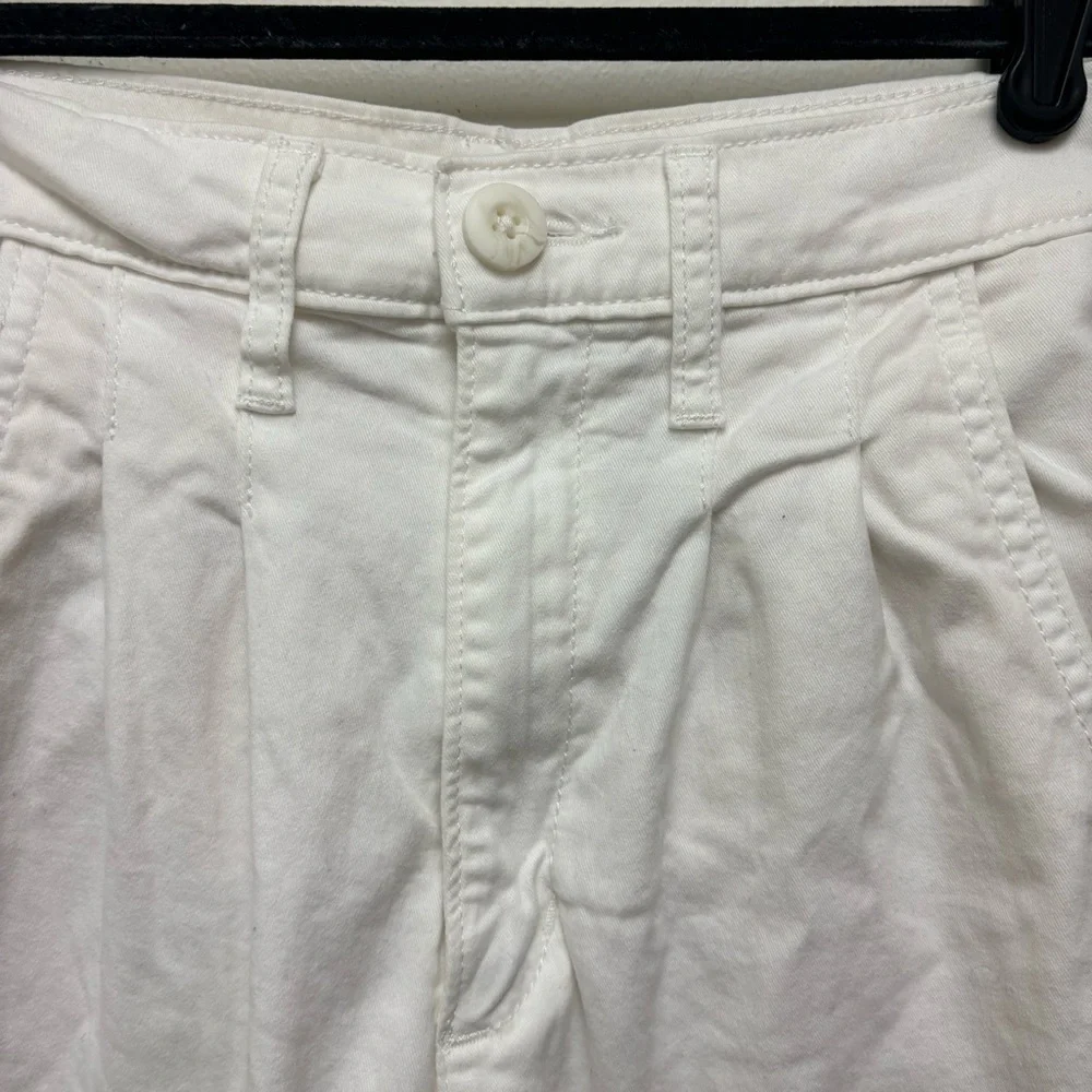Levi’s White Pleated Balloon Leg Pants
